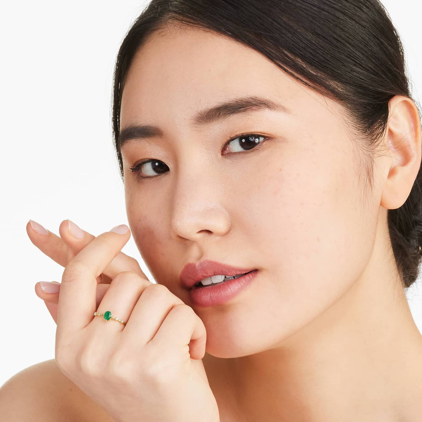 Oval Emerald And Diamond Birthstone Ring In 14K Yellow Gold