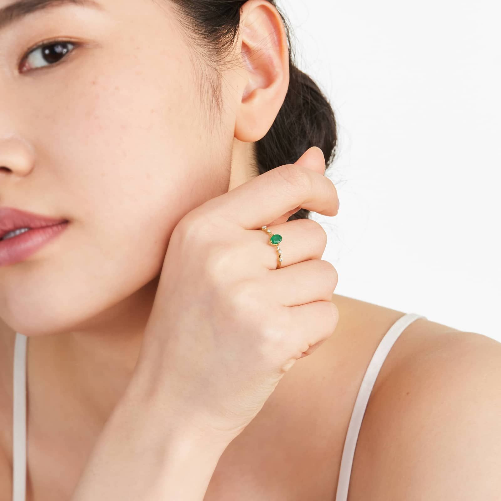 Oval Emerald And Diamond Birthstone Ring In 14K Yellow Gold