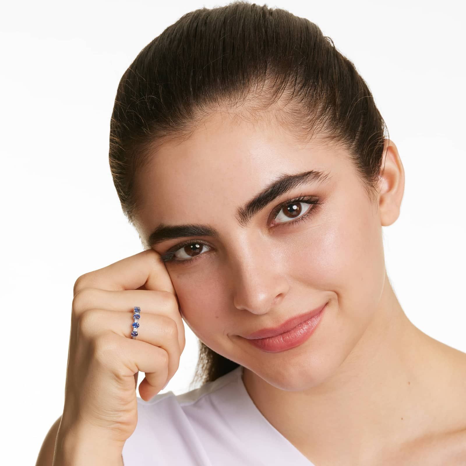 Oval Blue Sapphire And Diamond Ring In 14K White Gold