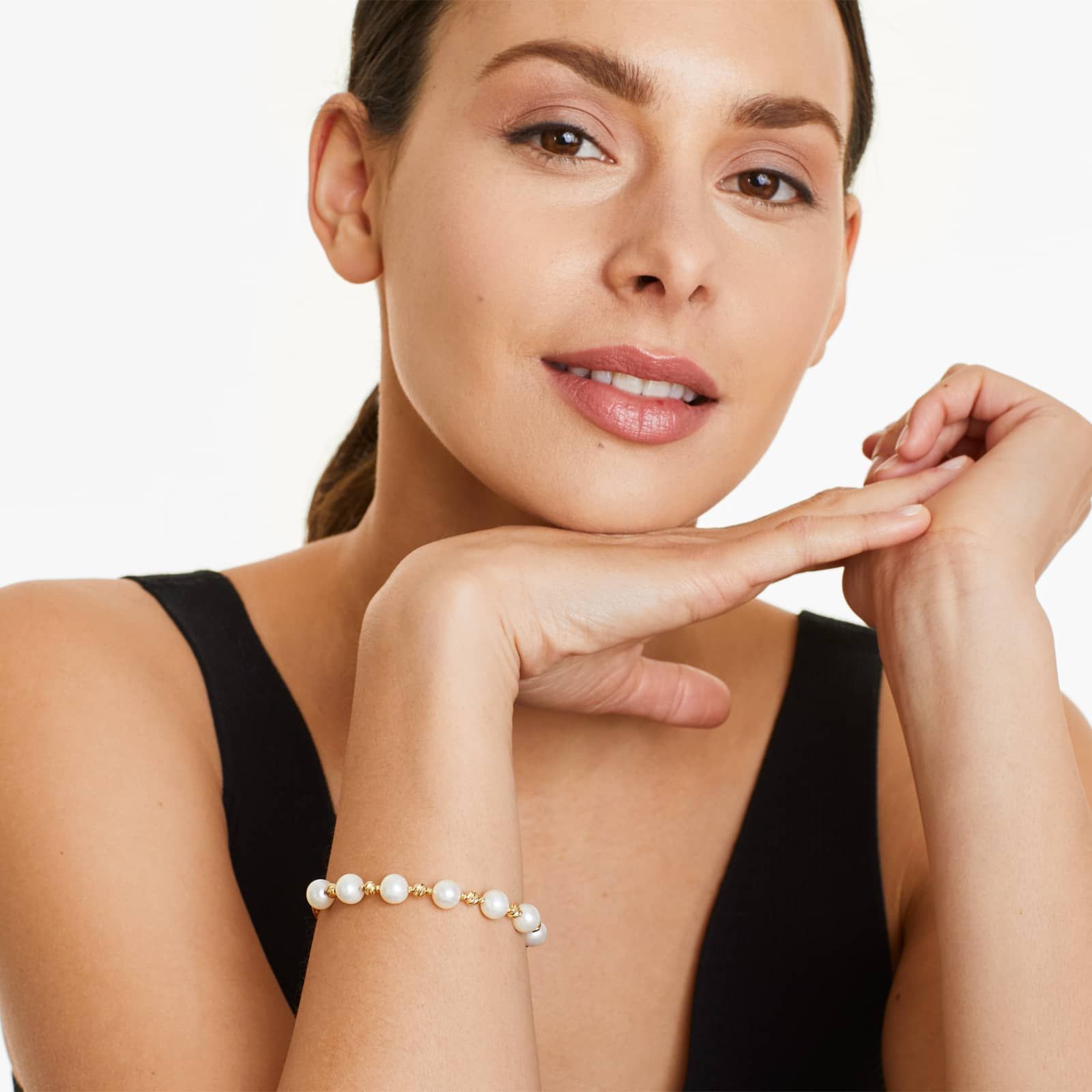 Freshwater Cultured Pearl and Textured Bead Bracelet In 14K Yellow Gold