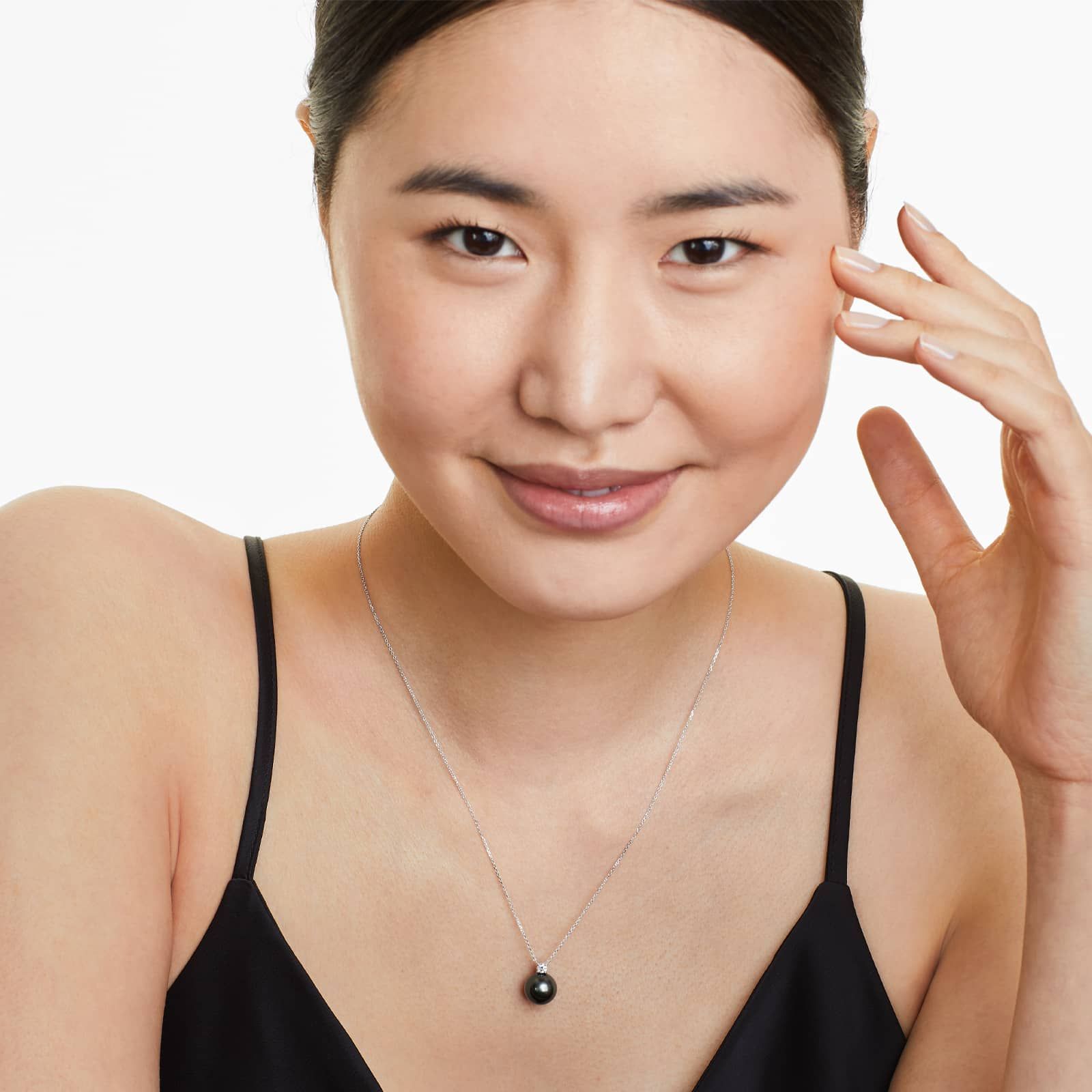 14K White Gold Tahitian Cultured Pearl and Diamond Necklace (10.0-11.0mm)