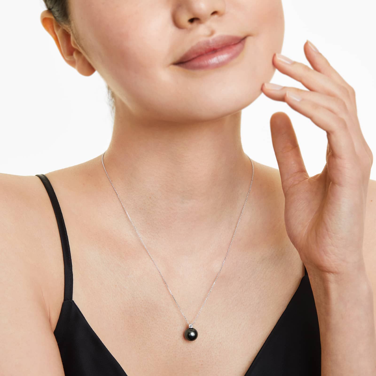 14K White Gold Tahitian Cultured Pearl and Diamond Necklace (10.0-11.0mm)