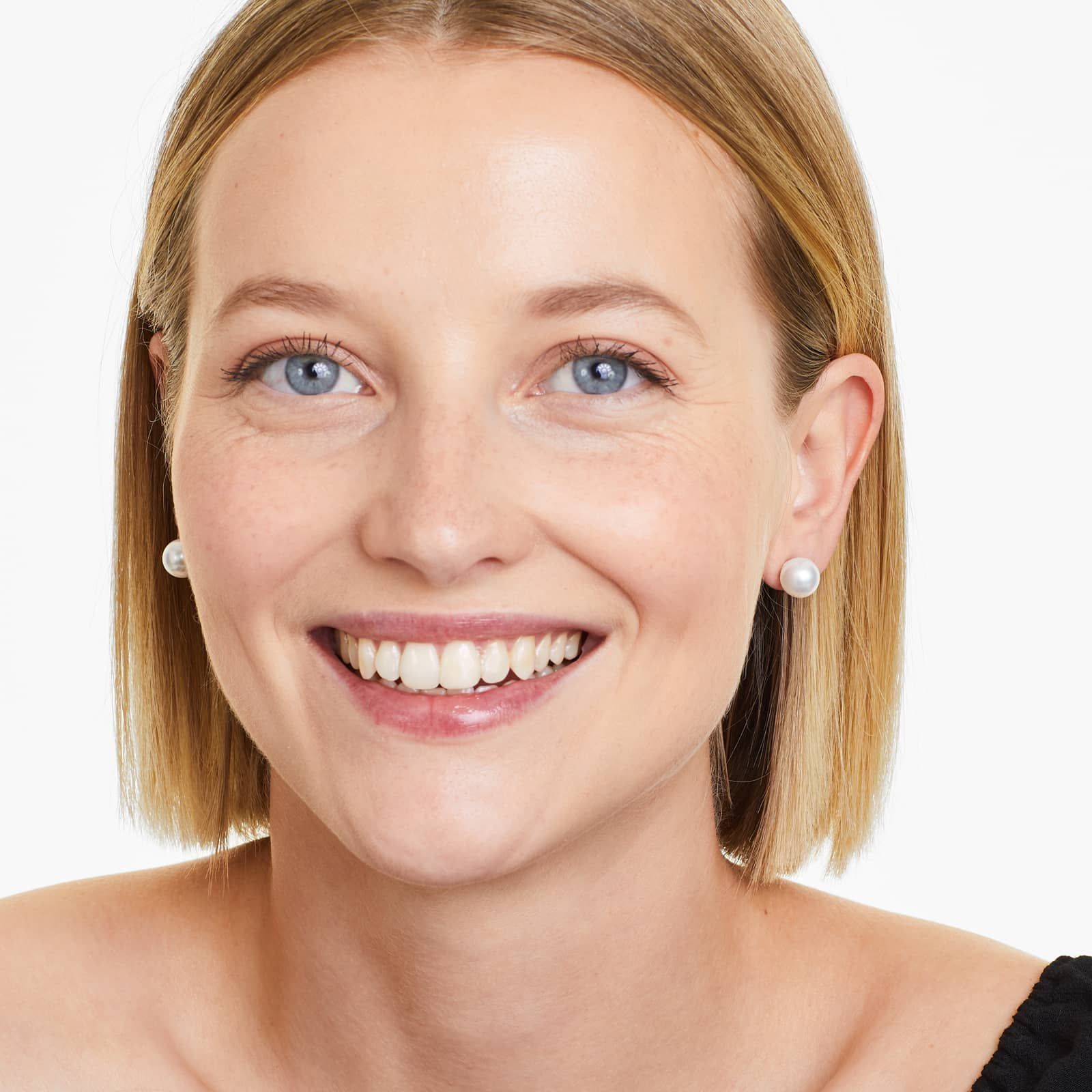 Cultured South Sea Pearl Earrings In 14K White Gold (9.0-9.5mm)