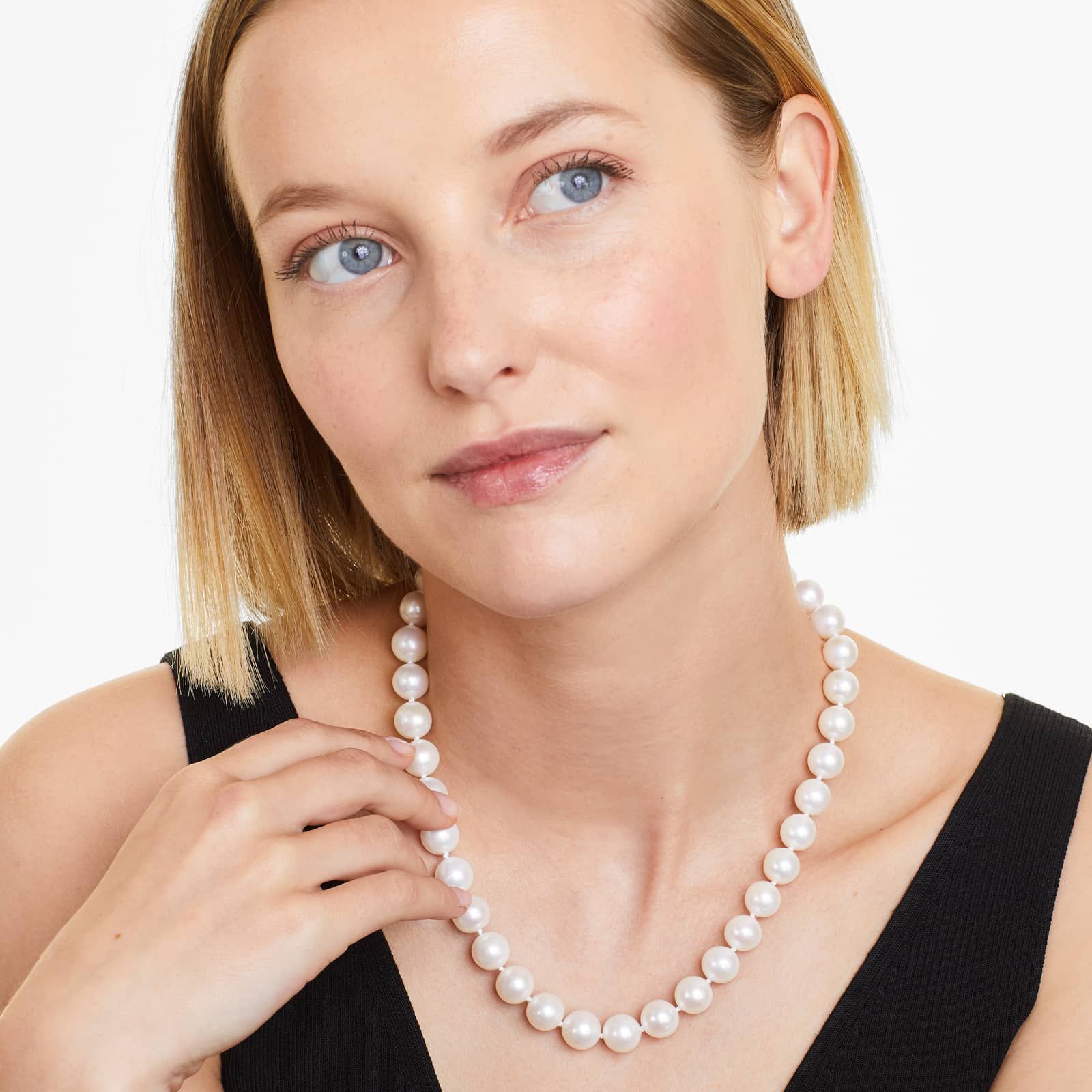 14K White Gold Freshwater Cultured Pearl Fish Clasp 18" Necklace (10.0-11.0mm)