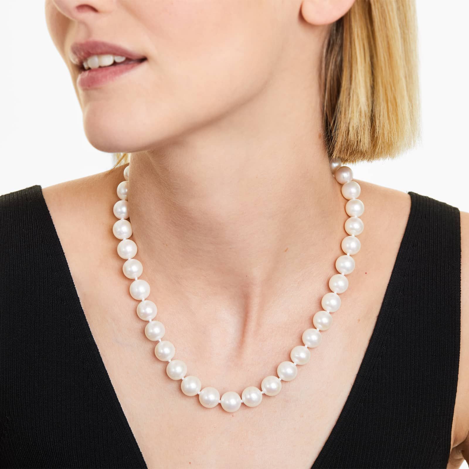14K White Gold Freshwater Cultured Pearl Fish Clasp 18" Necklace (10.0-11.0mm)
