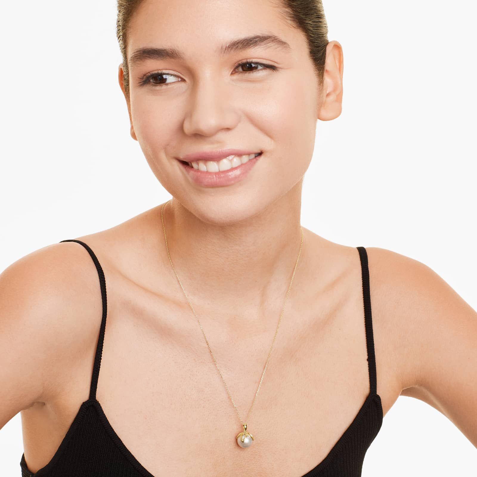 14K Yellow Gold Freshwater Cultured Pearl Wire Leaf Necklace (11-12 mm)