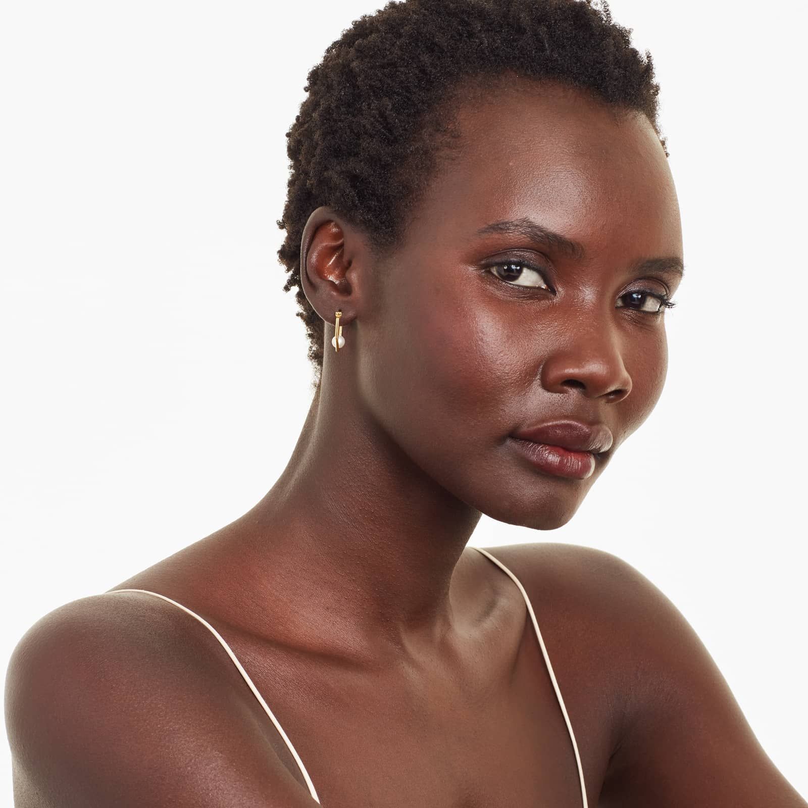 Minimalistic Cultured Freshwater Pearl Hoop Earring In 14K Yellow Gold