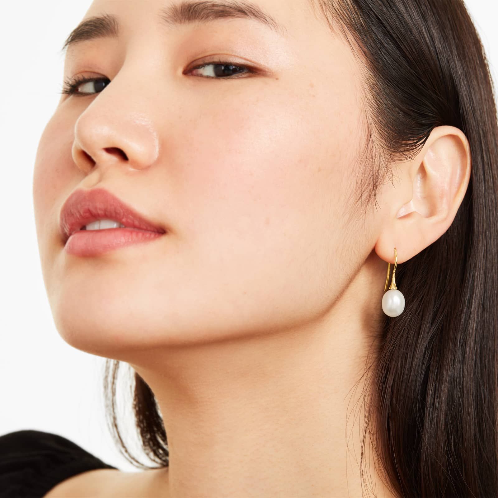 Freshwater Pearl Hook Wire Earrings In 14K Yellow Gold