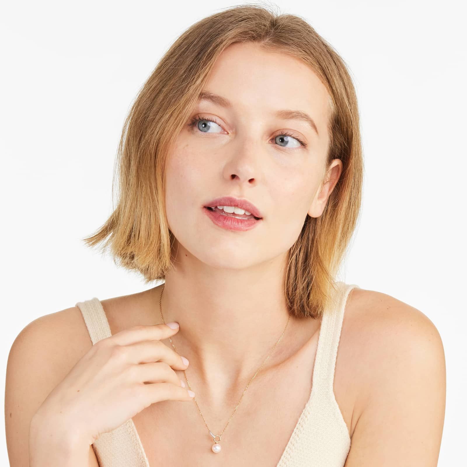 14K Yellow Gold Akoya Cultured Pearl and Diamond Bind Necklace