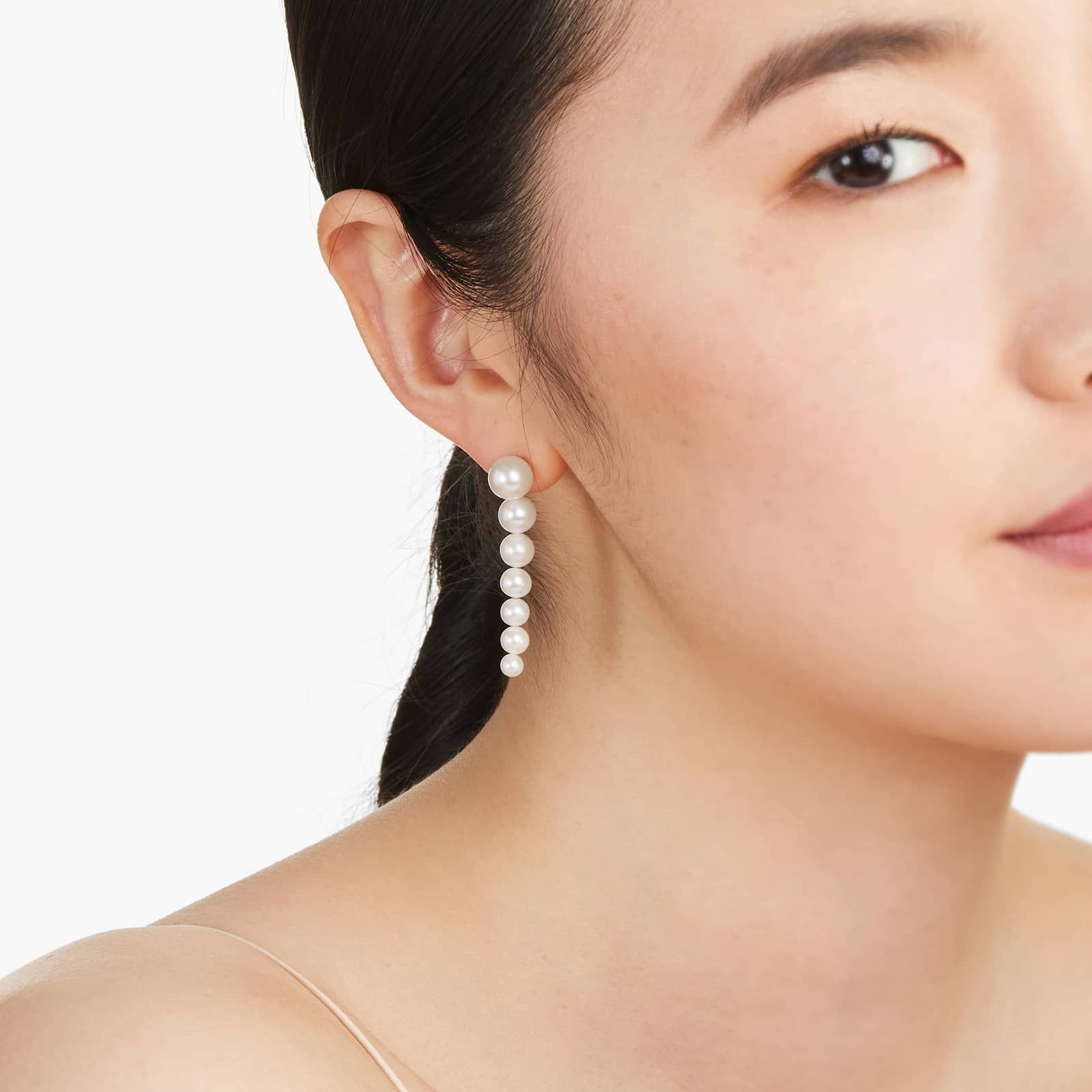 Graduated Cultured Freshwater Pearl Drop Earrings In 14K Yellow Gold