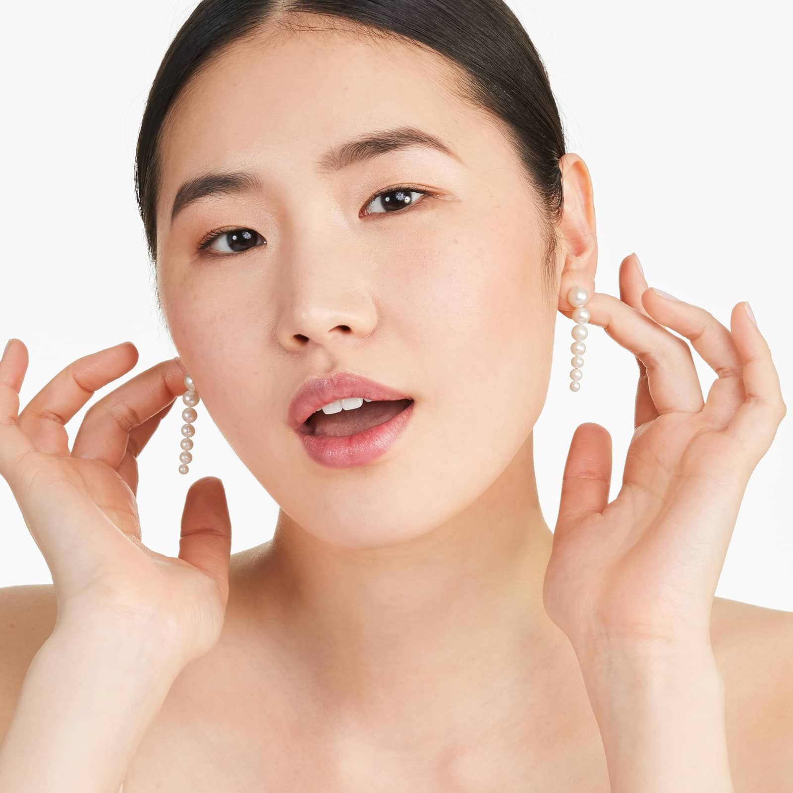 Graduated Cultured Freshwater Pearl Drop Earrings In 14K Yellow Gold