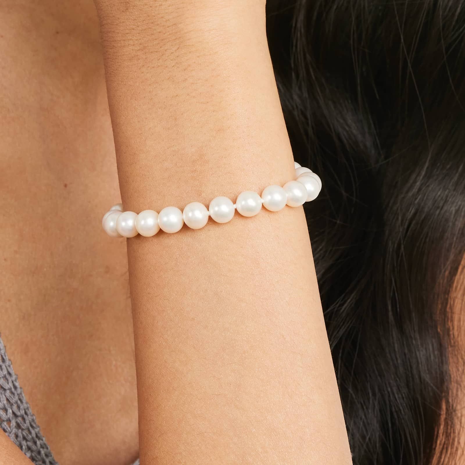 Freshwater Cultured Pearl Fish Clasp Bracelet In 14K Yellow Gold (8-9 mm)