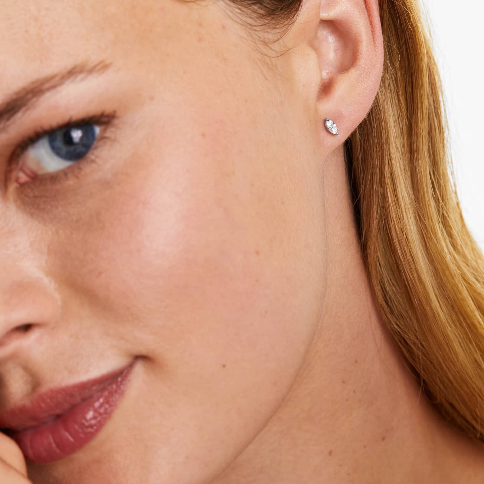 Marquise Cut 0.25 CTW Diamond Stud Earrings In Platinum