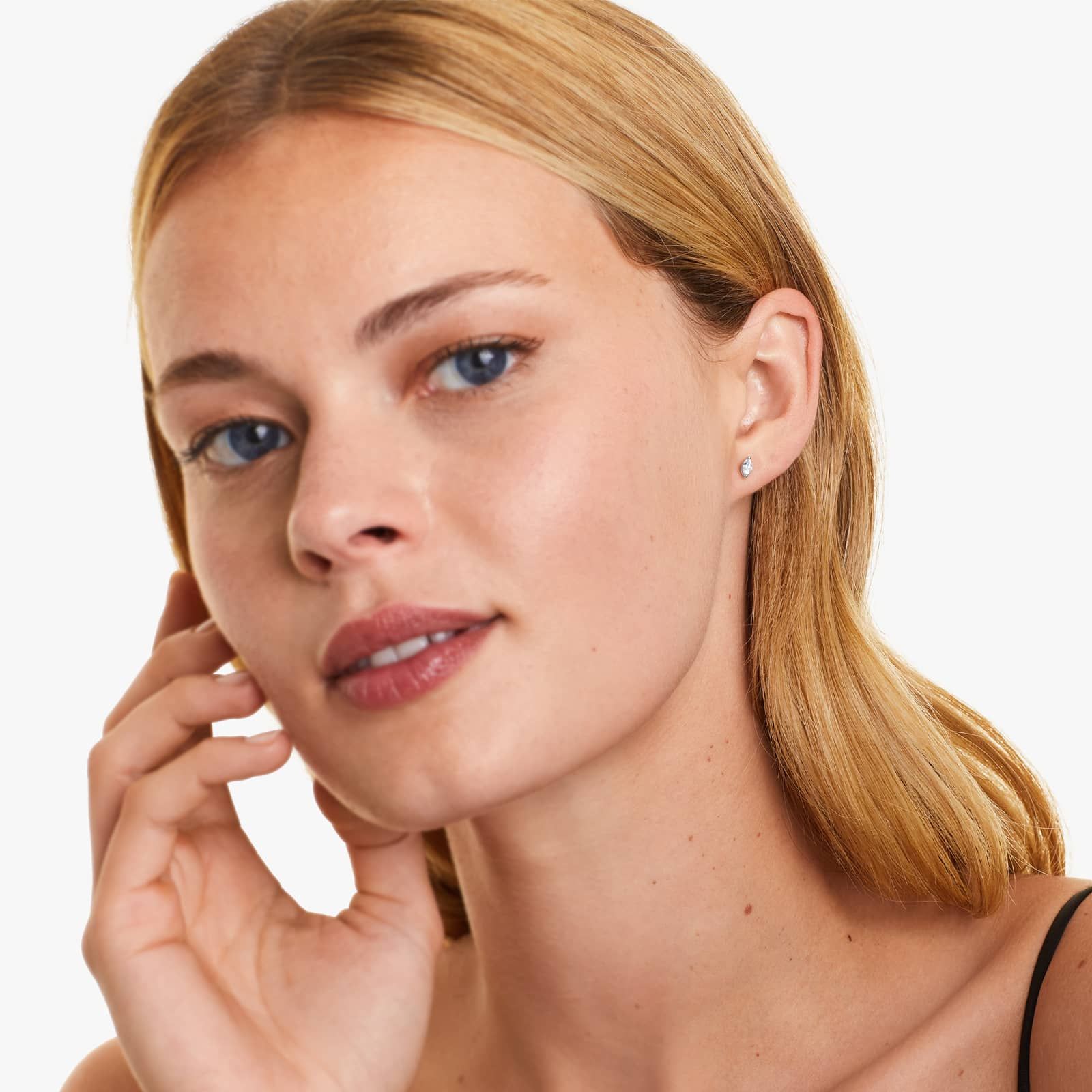 Marquise Cut 0.25 CTW Diamond Stud Earrings In Platinum