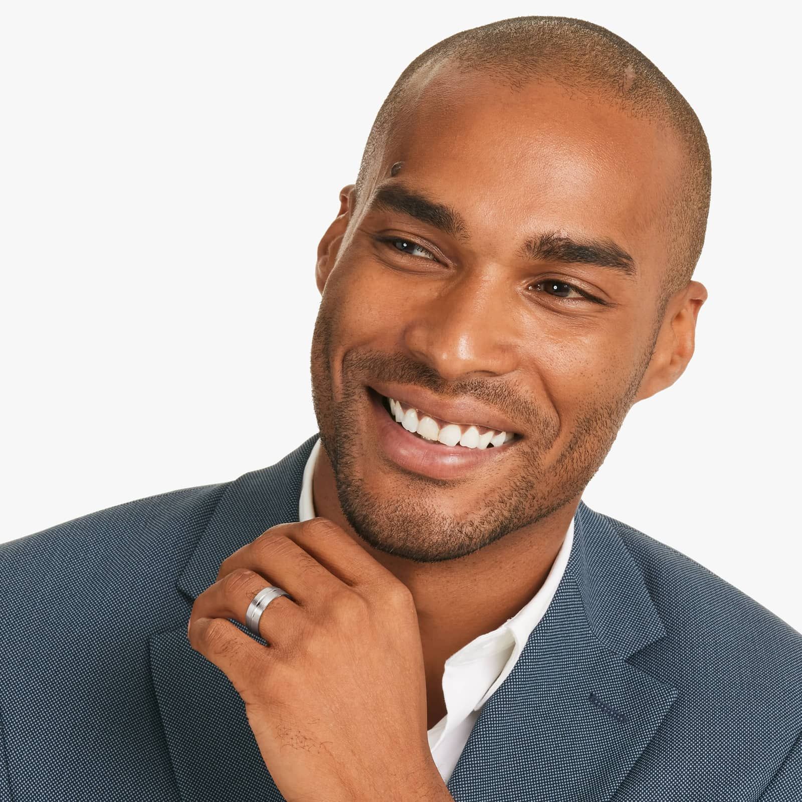 Center Groove Satin Finish Men's Wedding Band In Platinum (7.00mm)