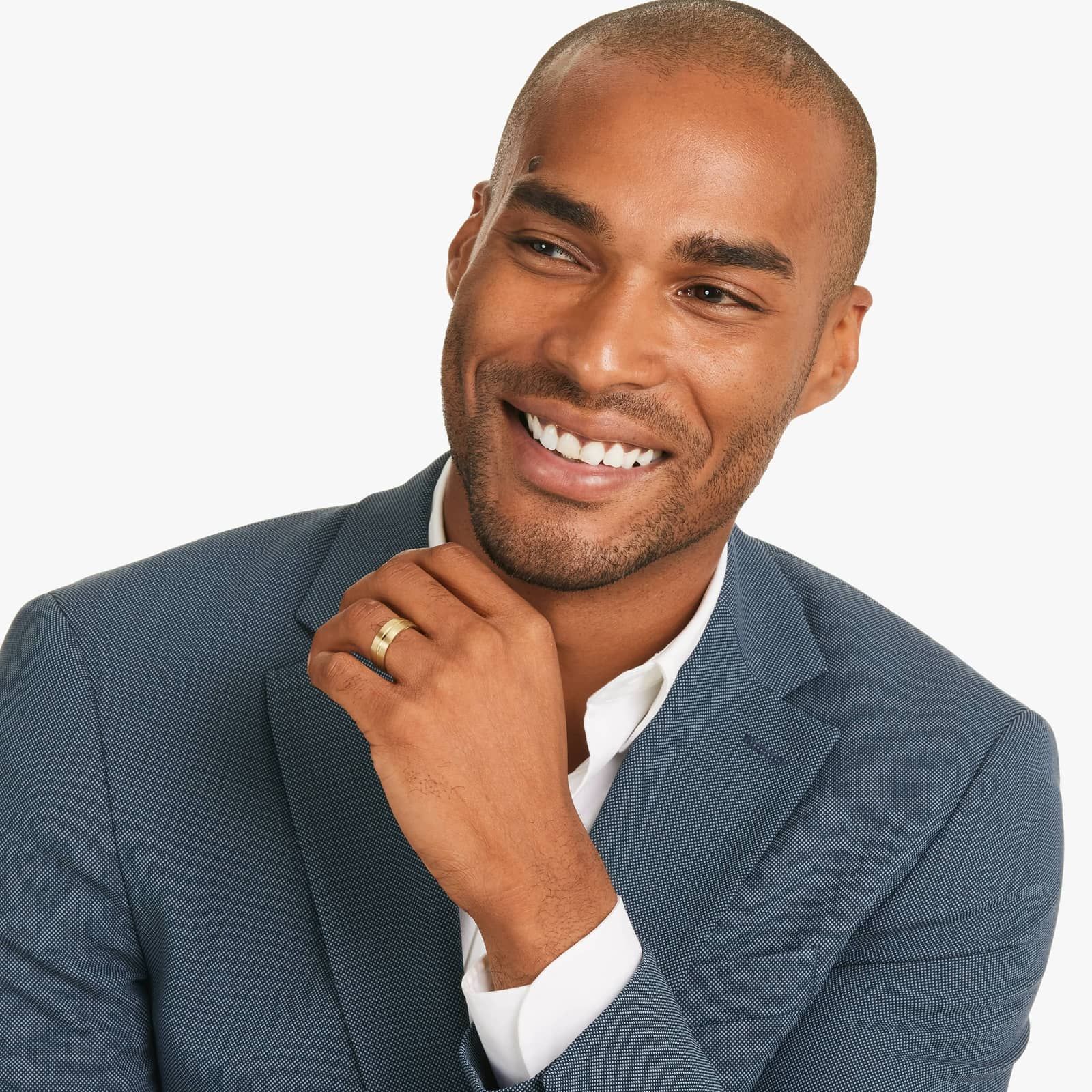 Center Groove Satin Finish Men's Wedding Band In 14K Yellow Gold (7.00mm)