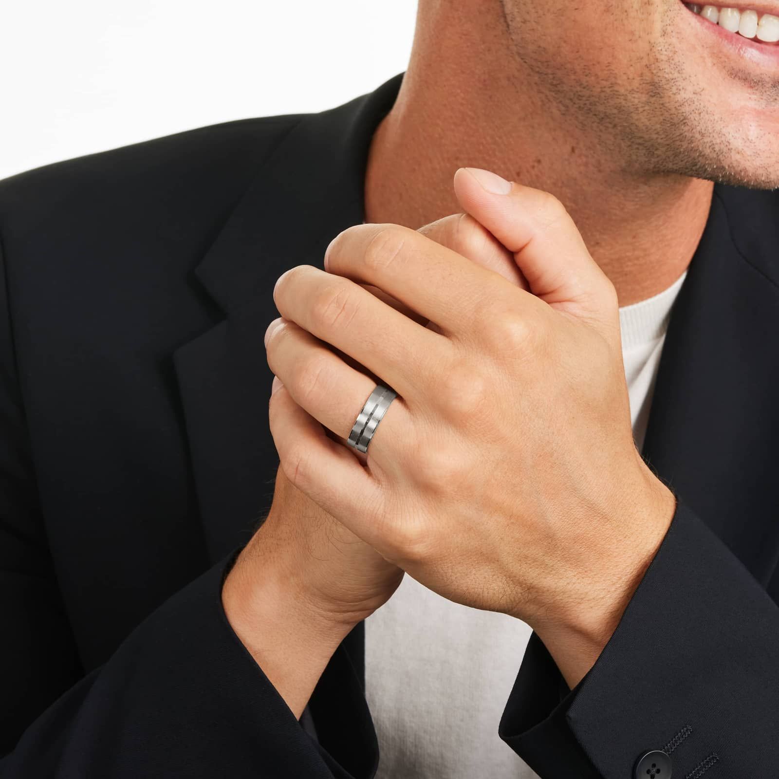 Faceted Center Groove Satin Finish Men's Wedding Band In Platinum (7.00mm)