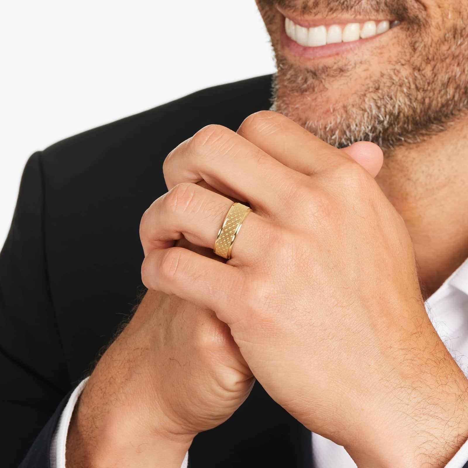 Diamond Pattern Design Men's Wedding Band In 14K Yellow Gold (7.00mm)