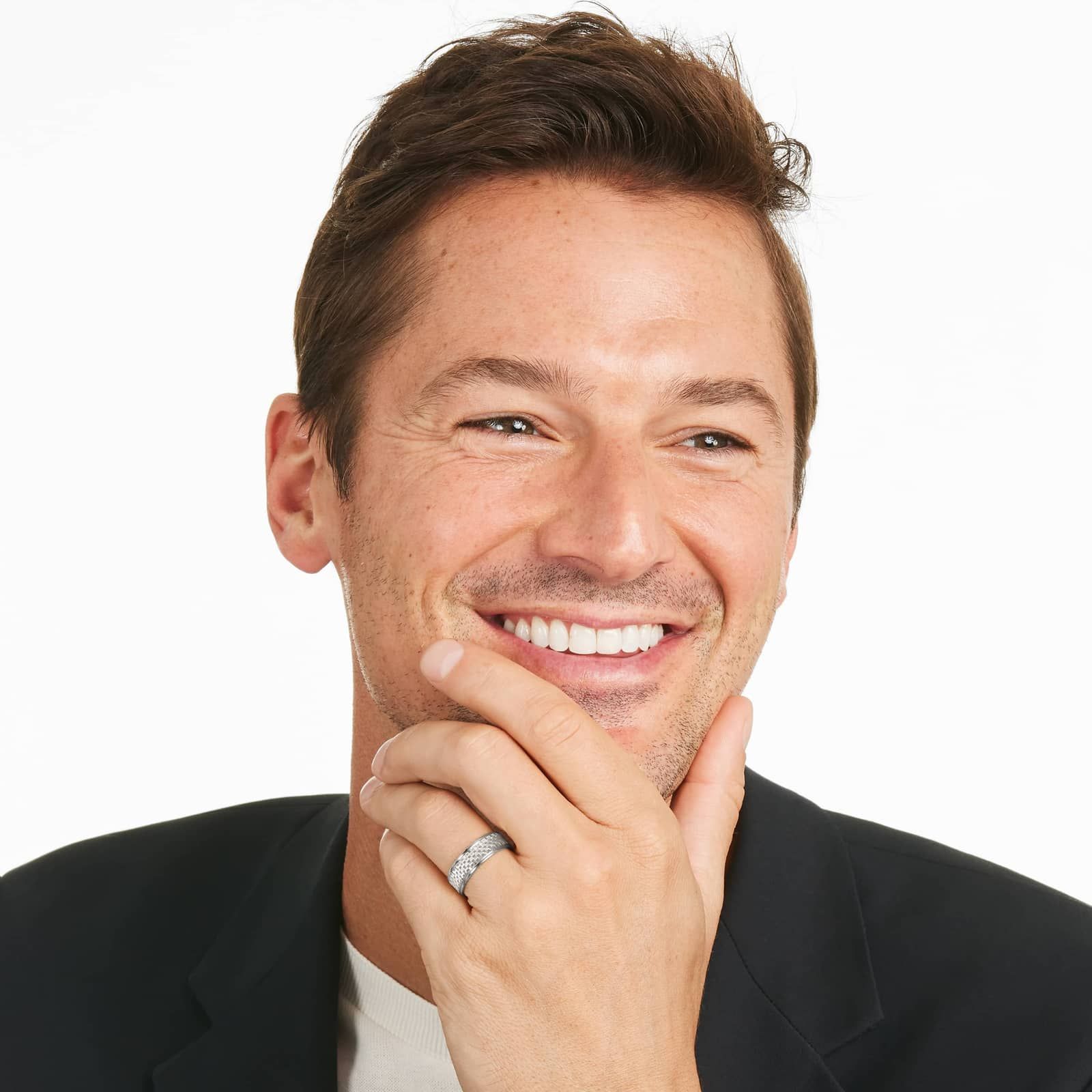 Checker Design Men's Wedding Band In 18K White Gold (7.00mm)