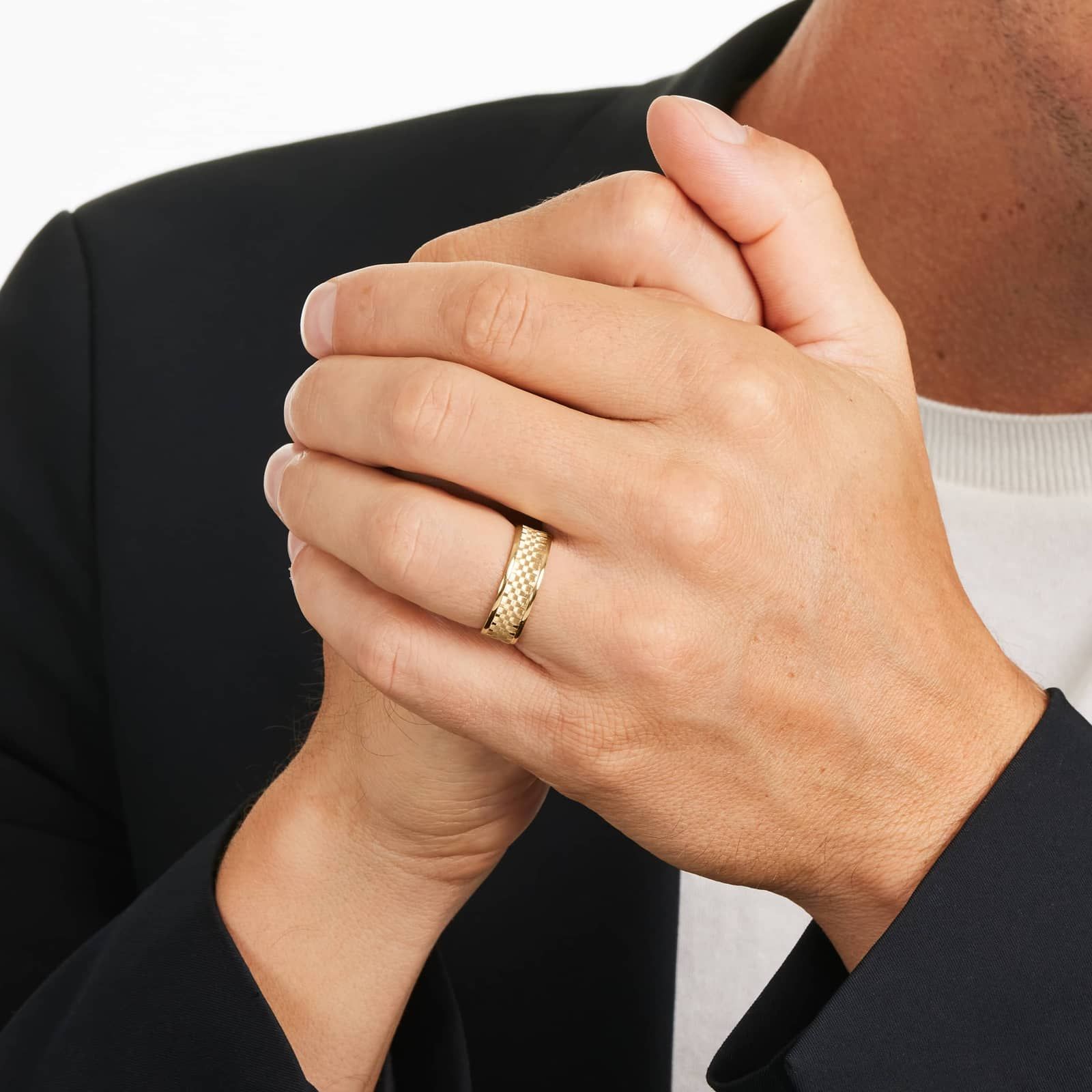 Checker Design Men's Wedding Band In 18K Yellow Gold (7.00mm)