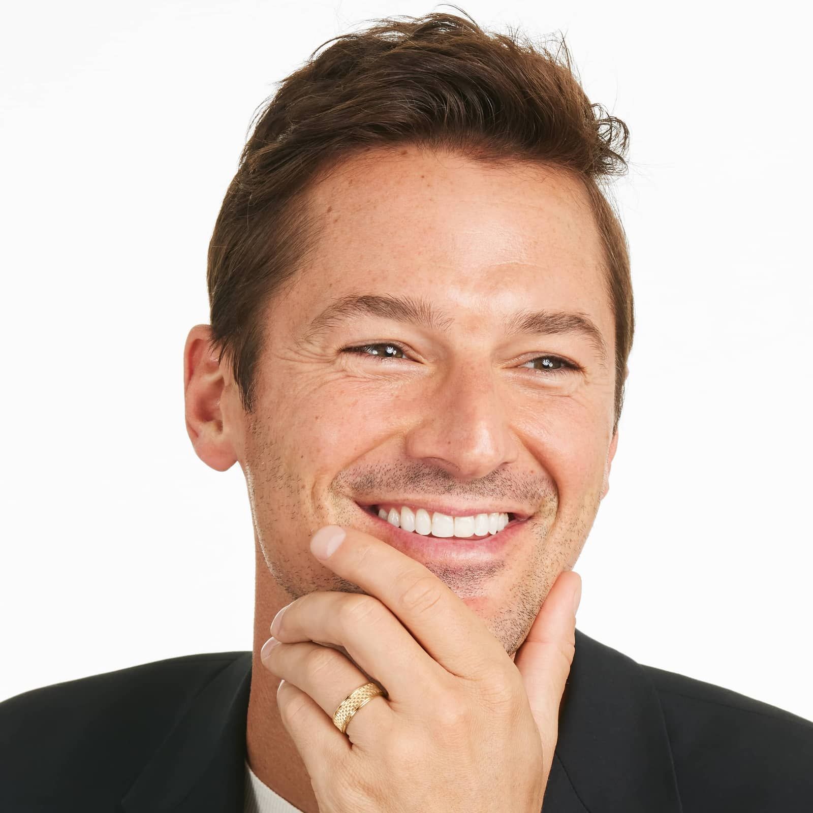 Checker Design Men's Wedding Band In 18K Yellow Gold (7.00mm)