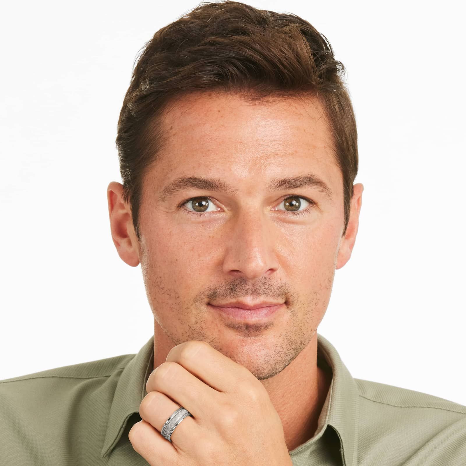 Braided Center Men's Wedding Band In Platinum (8.00mm)