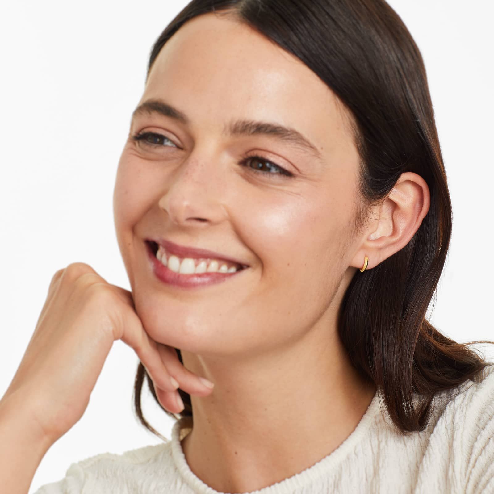 Knife Edge Hoop Earrings In 14K Yellow Gold