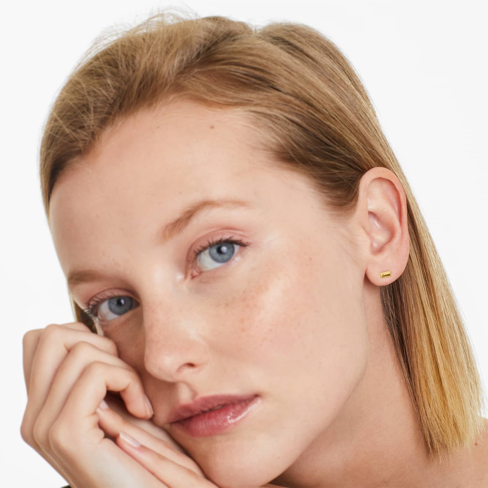 Elongated Pyramid Stud Earrings In 14K Yellow Gold