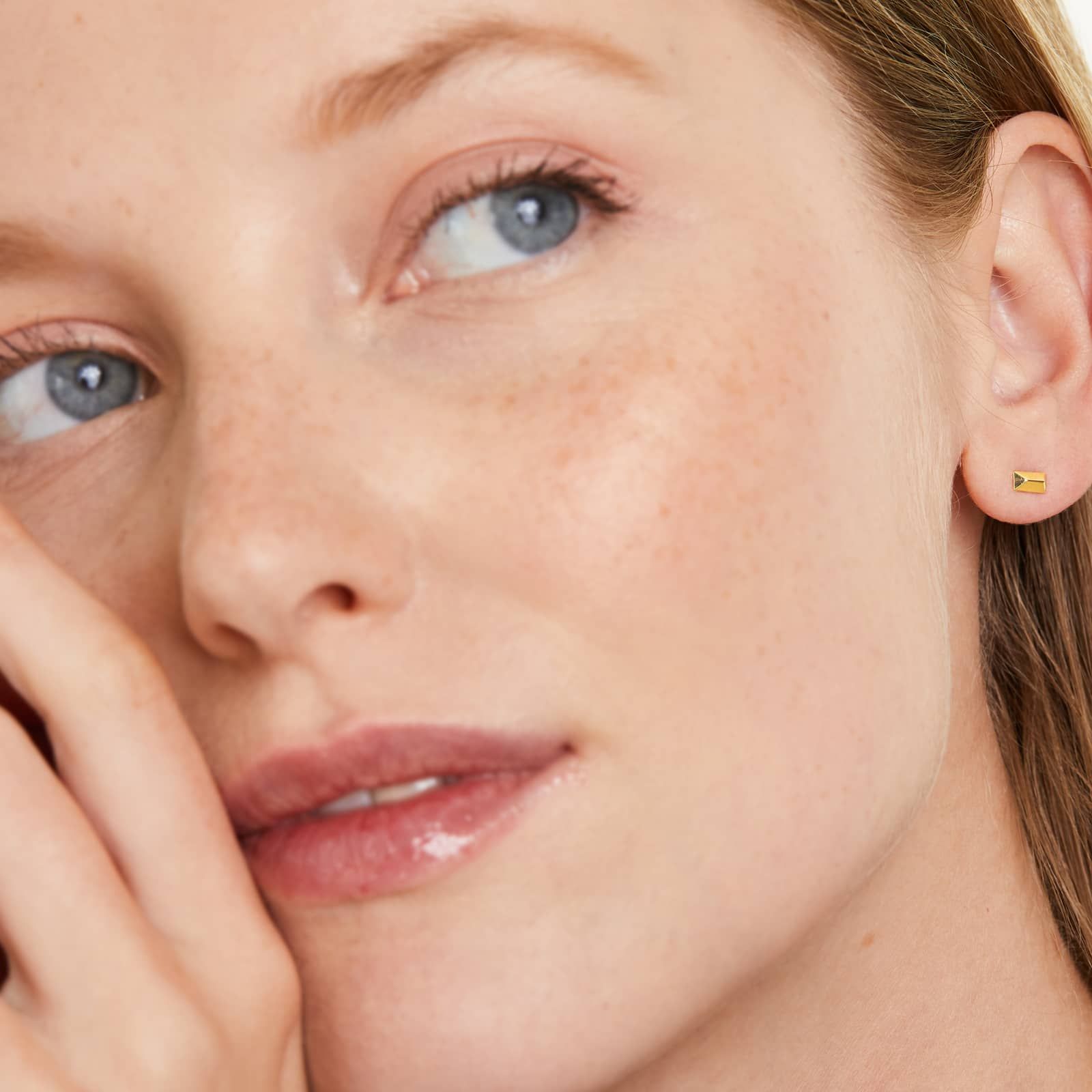 Elongated Pyramid Stud Earrings In 14K Yellow Gold