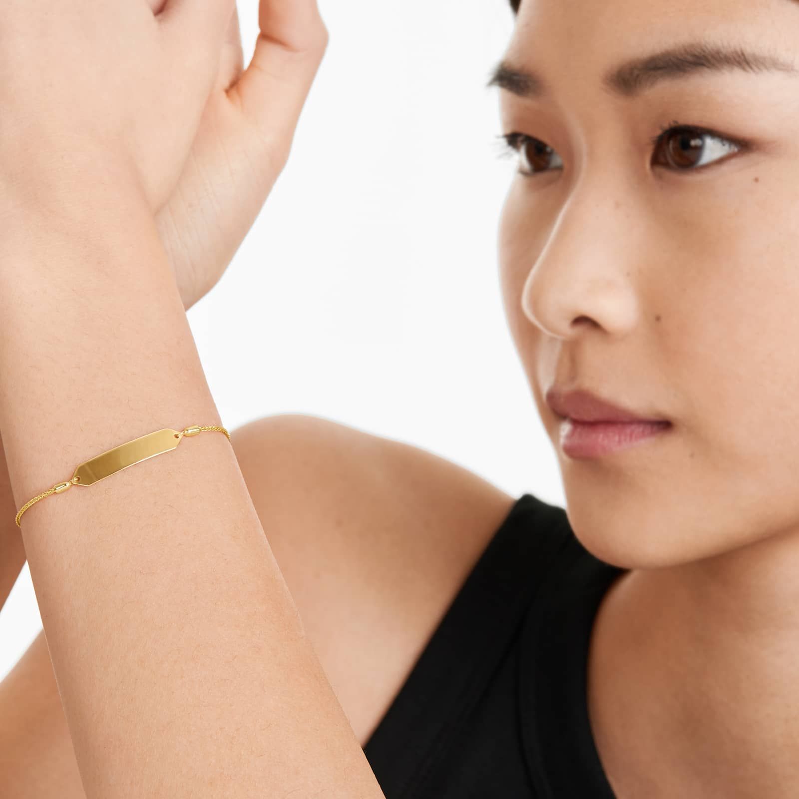 Elongated Hexagon Plate Bolo Bracelet In 14K Yellow Gold