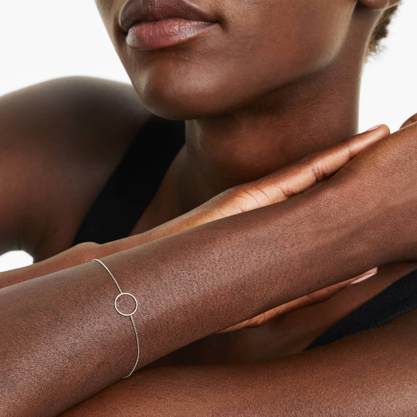 Open Circle Bracelet In 14K White Gold