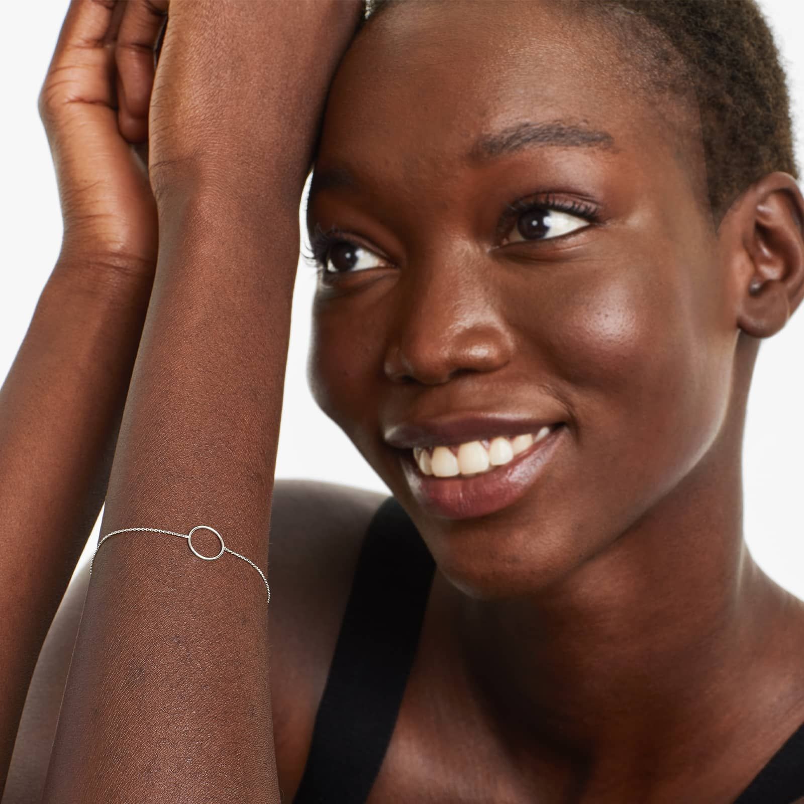 Open Circle Bracelet In 14K White Gold