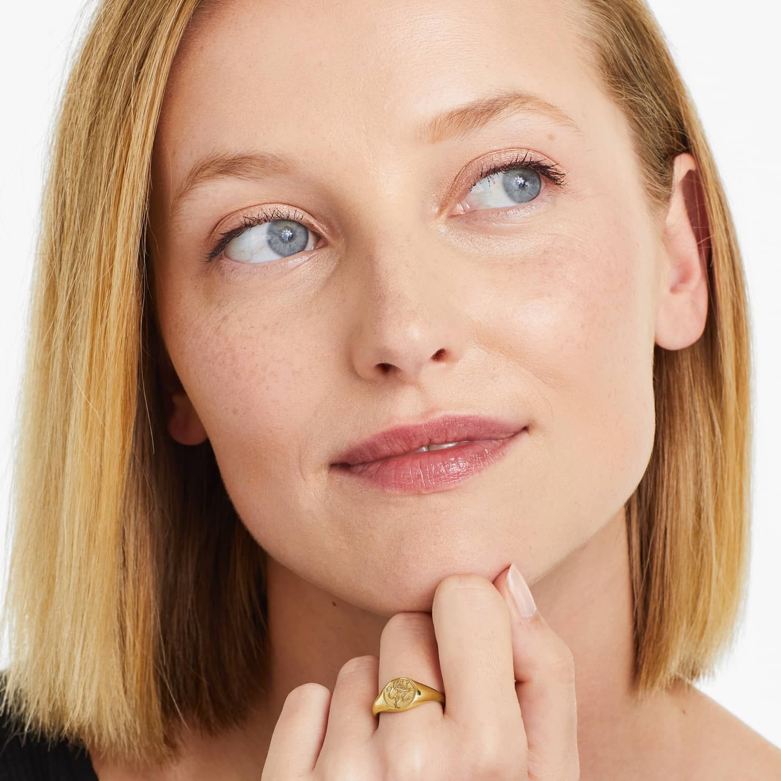 Leo Zodiac Signet Ring In 14K Yellow Gold