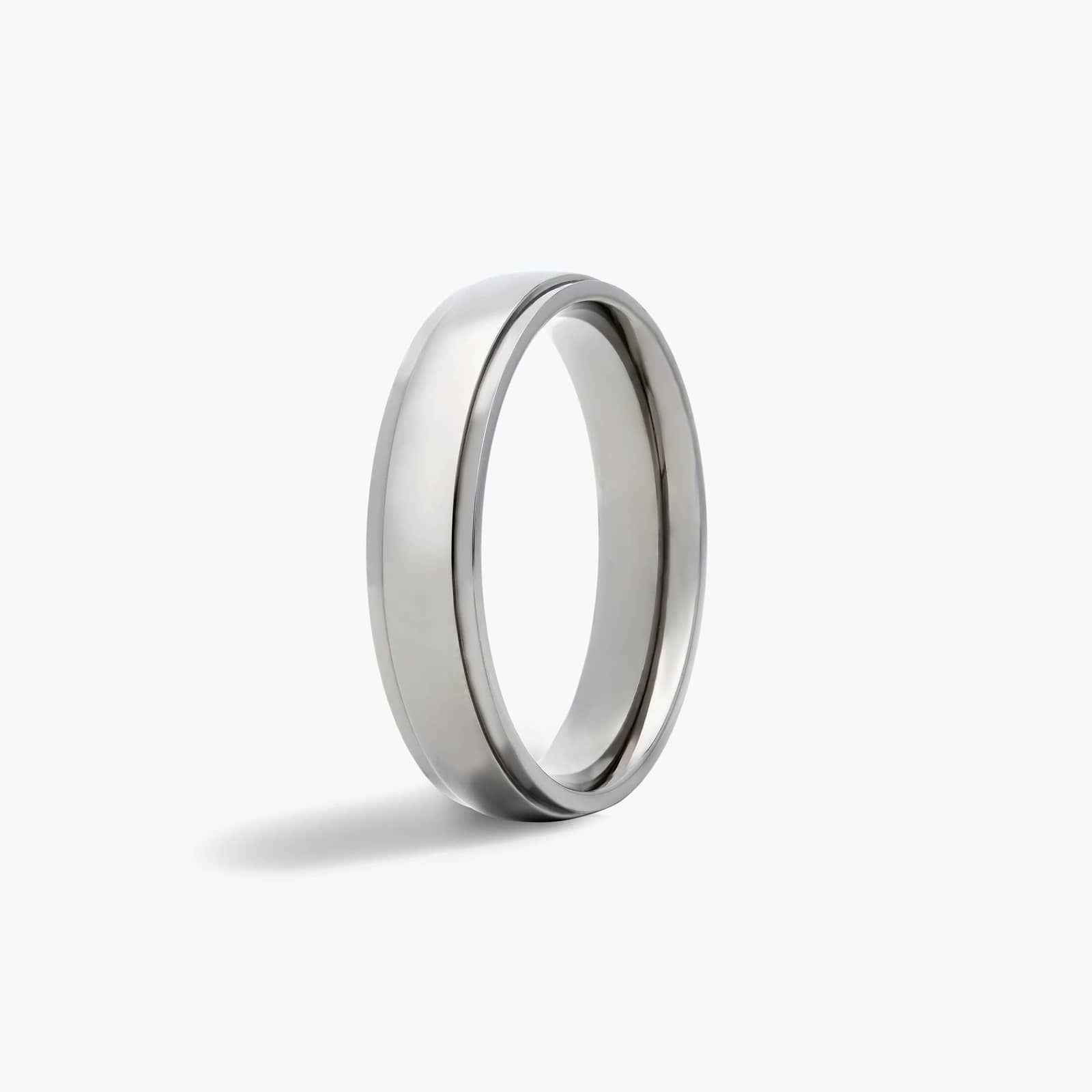 Comfort Fit Stepped Edge Men's Wedding Band In Titanium (5.00mm)