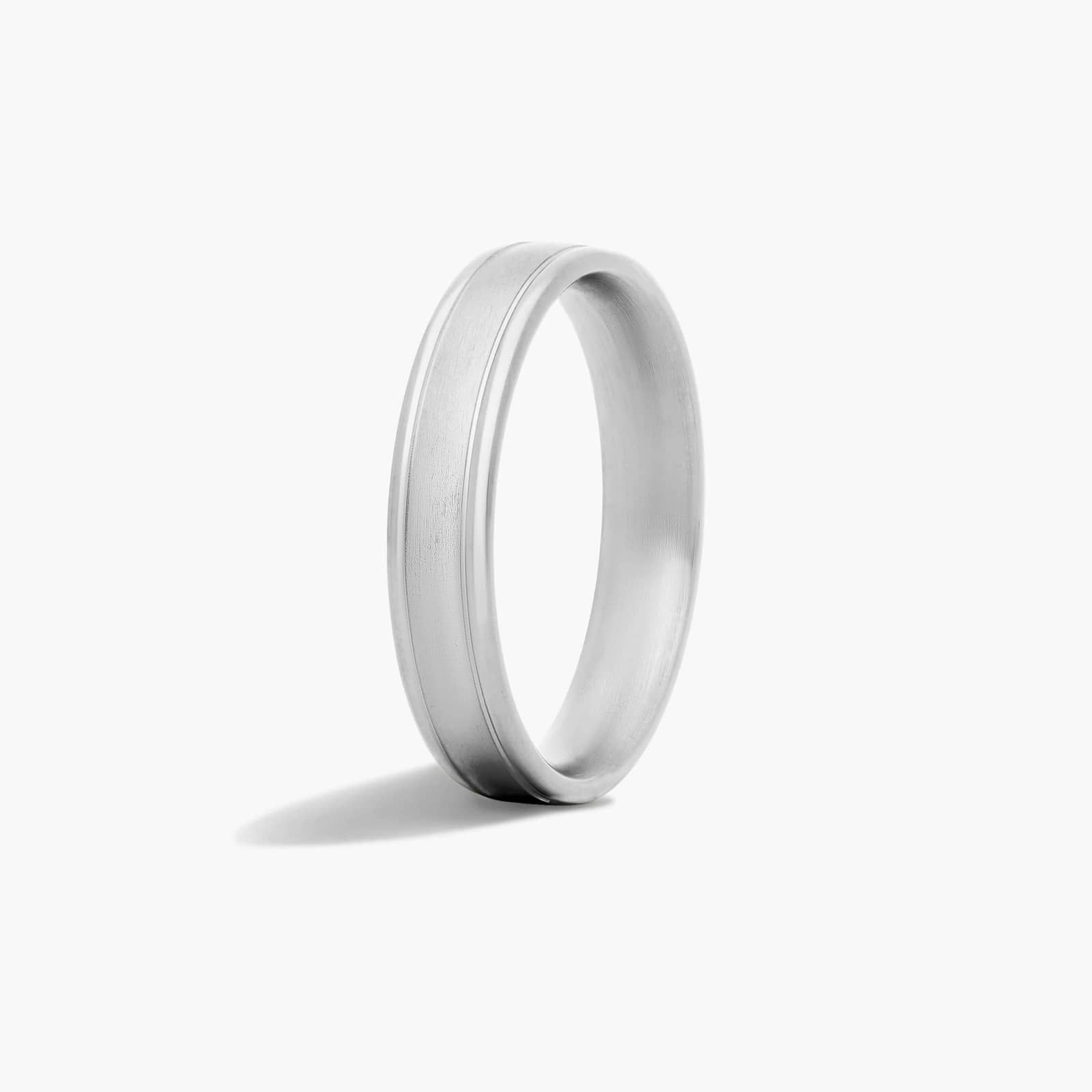 High Polished Round Edge Men's Wedding Band In 14K White Gold (4.50mm)