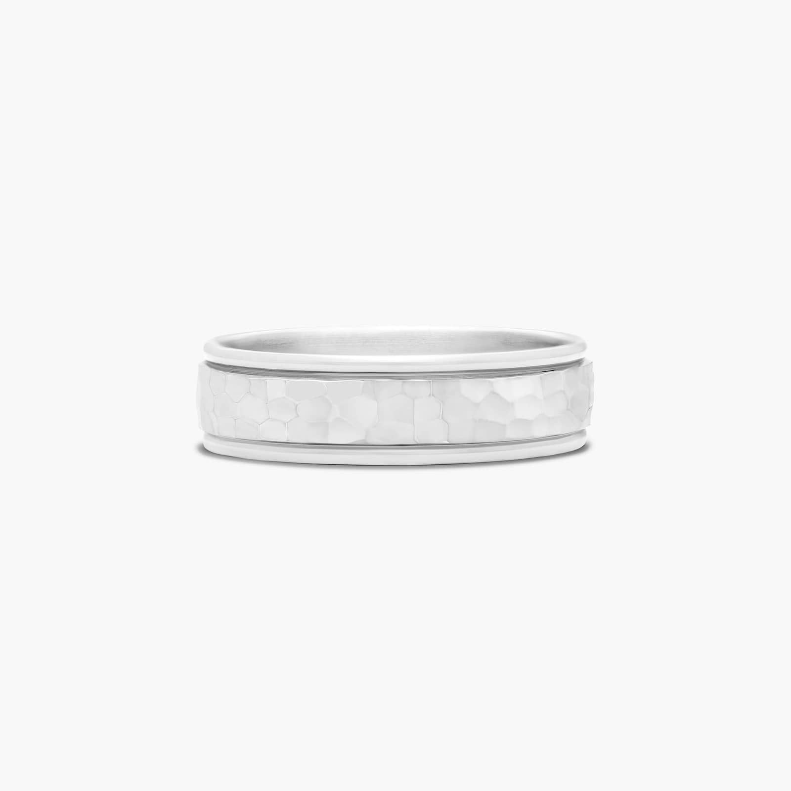 Comfort Fit High Polish Hammered Men's Wedding Band In 14K White Gold (6.50mm)