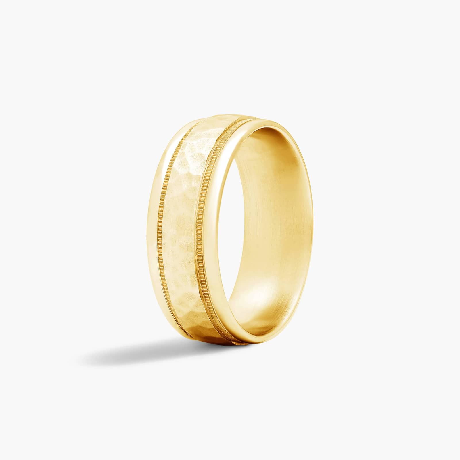 Comfort Fit High Polished Men's Wedding Band In 18K Yellow Gold (8.00mm)