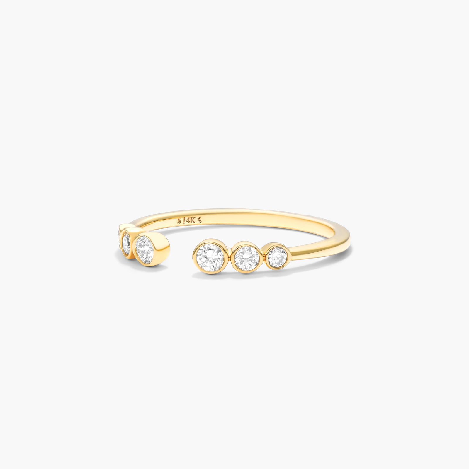 Petite Graduated Bezel Set Open Diamond Ring In 14K Yellow Gold