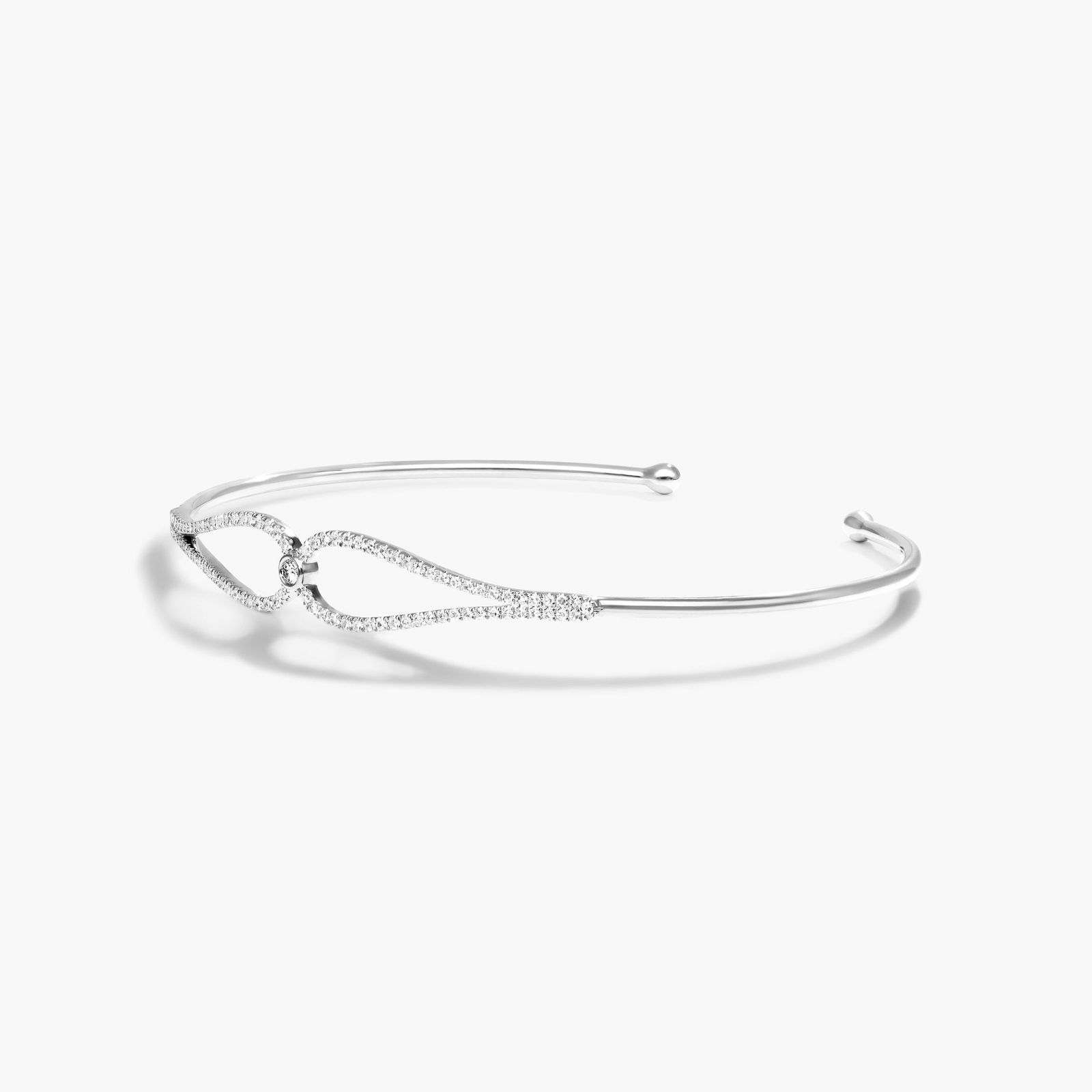 Teardrop Shape Diamond Bracelet In 14K White Gold