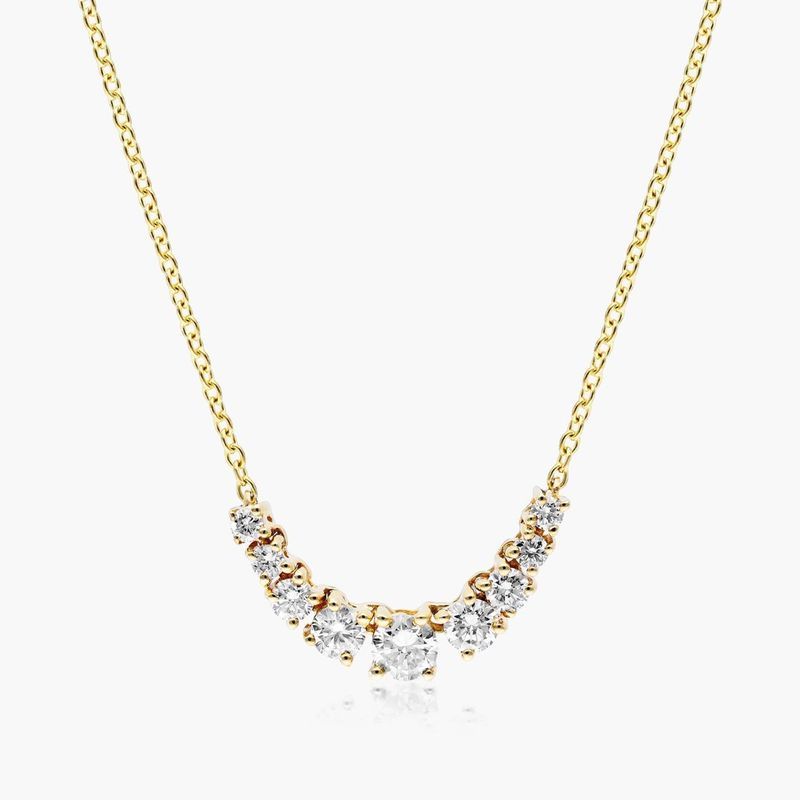 Graduated Diamond Necklace In 14K Yellow Gold
