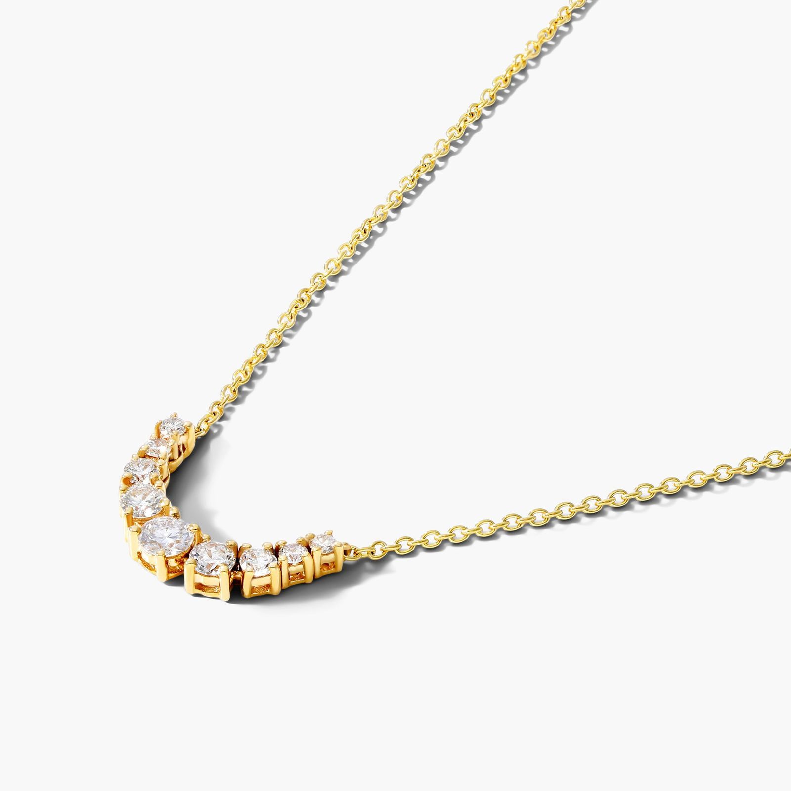 Graduated Diamond Necklace In 14K Yellow Gold