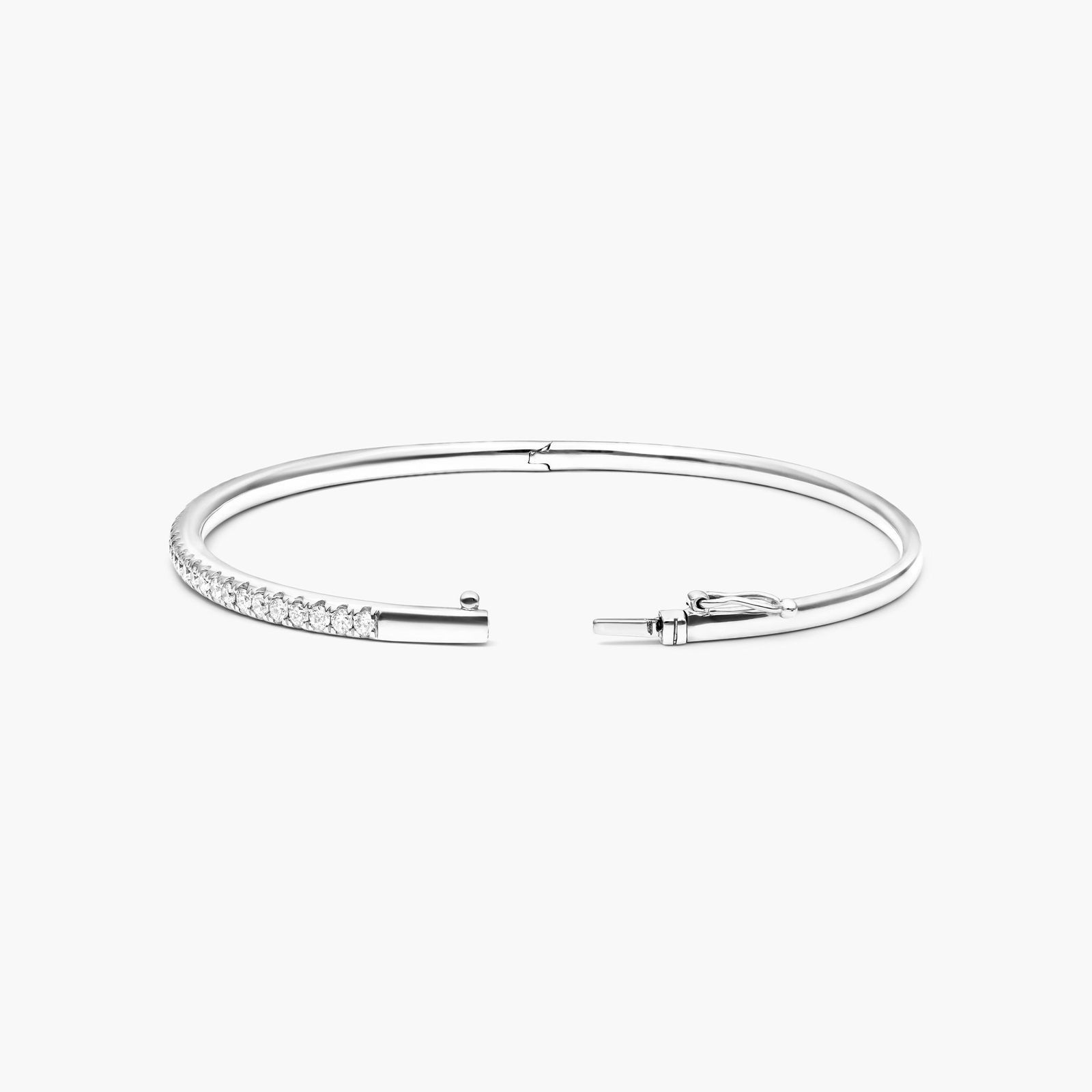 Single Row Bangle Diamond Bracelet In 14K White Gold