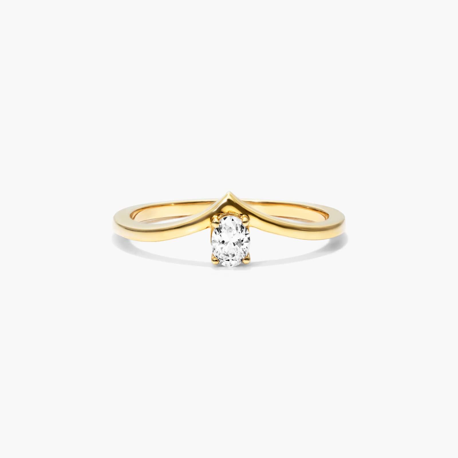 Oval Cut Diamond Pinnacle Ring In 14K Yellow Gold