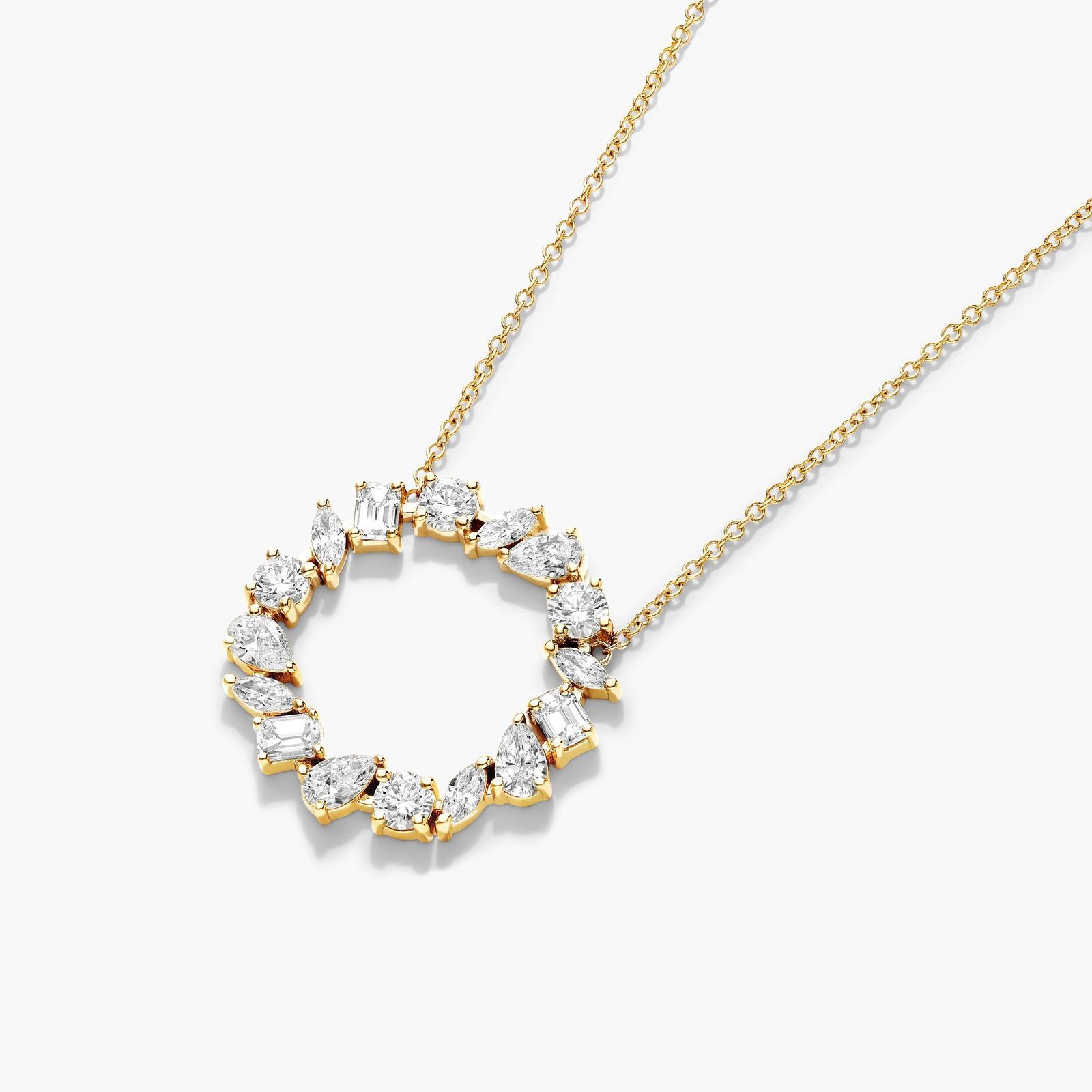 Mixed Diamond Circle Necklace In 14K Yellow Gold