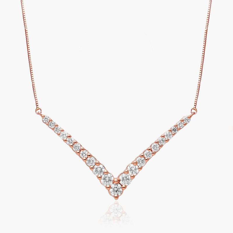 Lab-Grown Diamond Graduated V Shape Bar Necklace In 14K Rose Gold