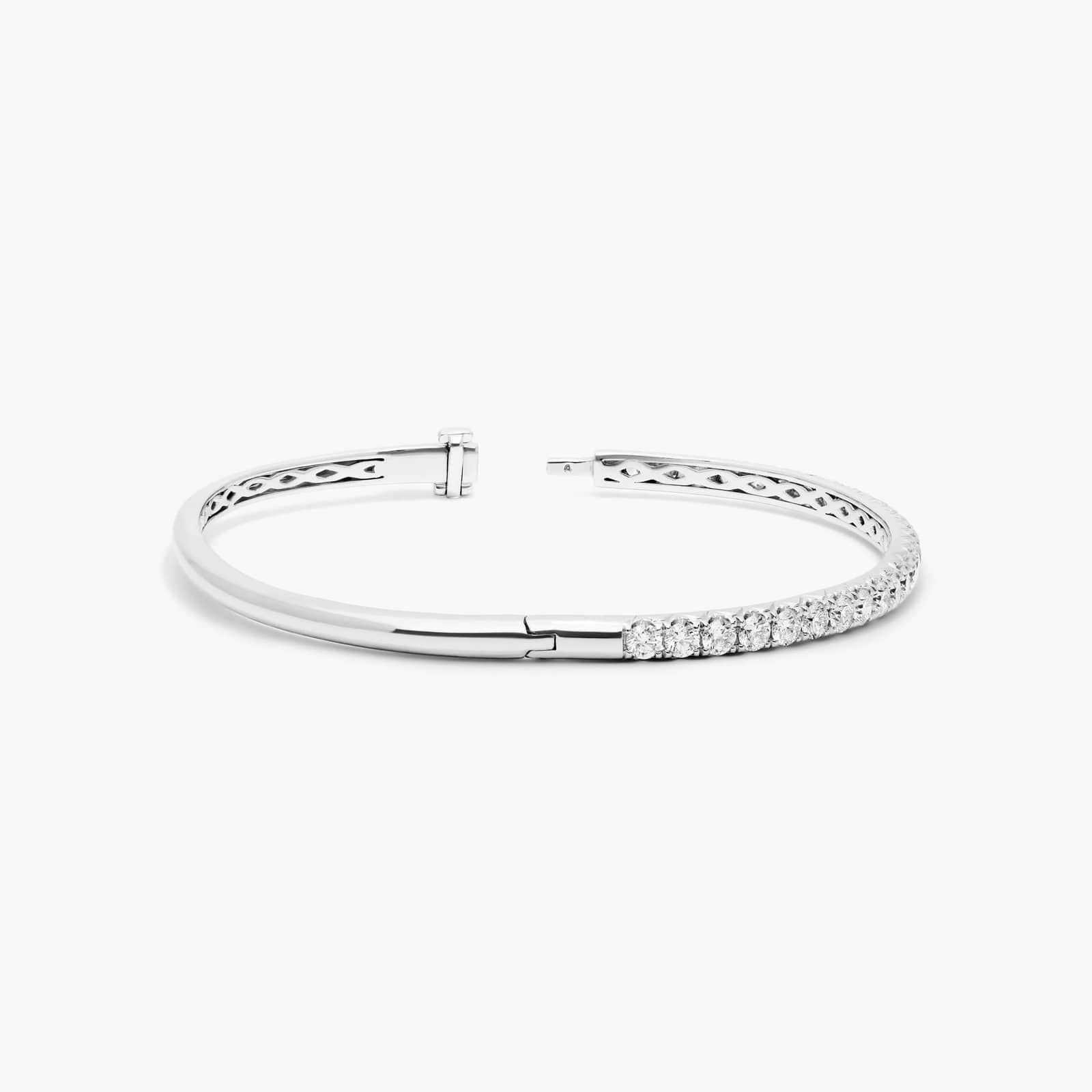 Classic Bangle Diamond Bracelet In 14K White Gold