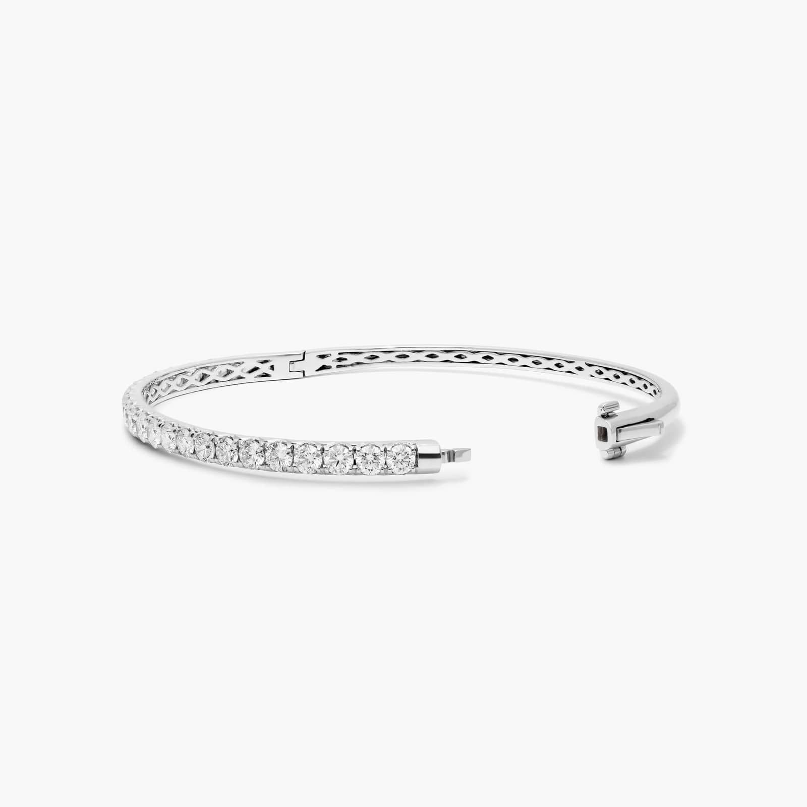 Classic Bangle Diamond Bracelet In 14K White Gold