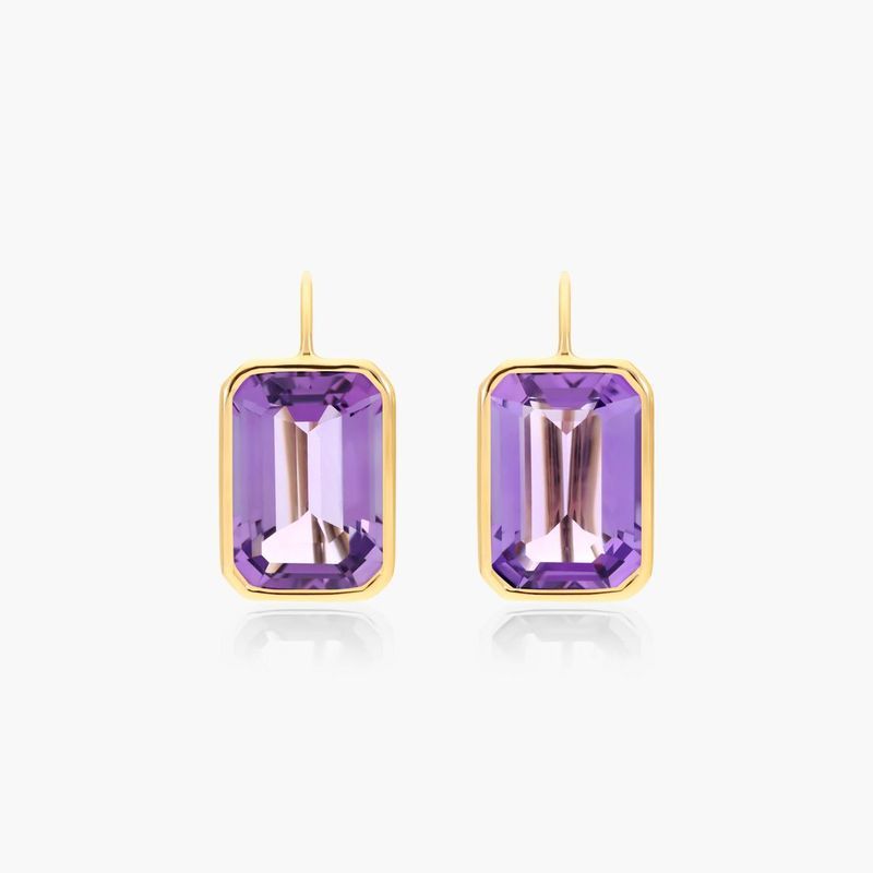 18K Yellow Gold Emerald Cut Amethyst Drop Earrings (15.0x10.0mm)