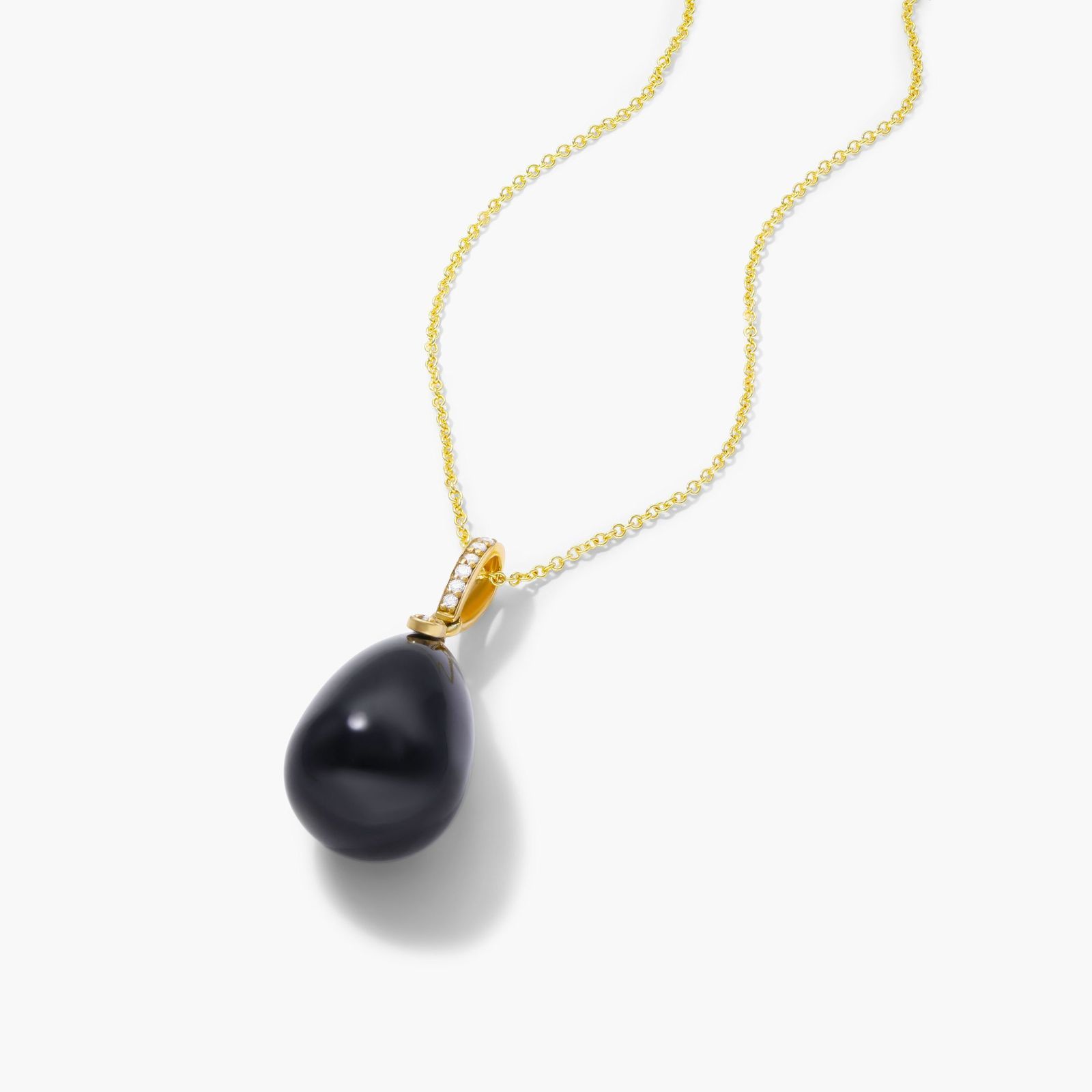 18K Yellow Gold Onyx and Diamond Drop Necklace (12.0x19.0mm)