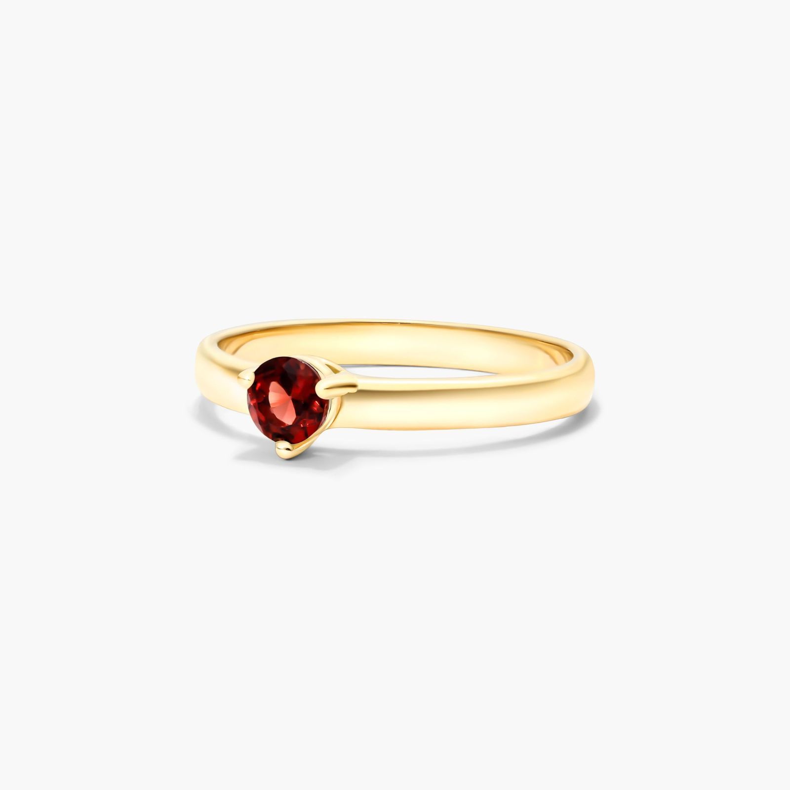 Garnet Solitaire Birthstone Ring In 14K Yellow Gold